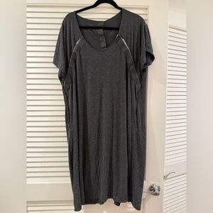 Frida Mom Labor and Delivery, Maternity & Postpartum Nursing Gown